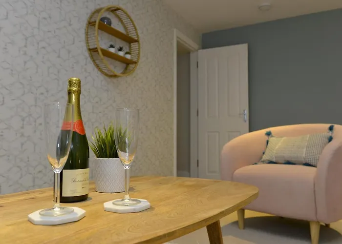 10A Ruston Chambers Free Parking, Luxury 2 Bedroom City Center Apartment